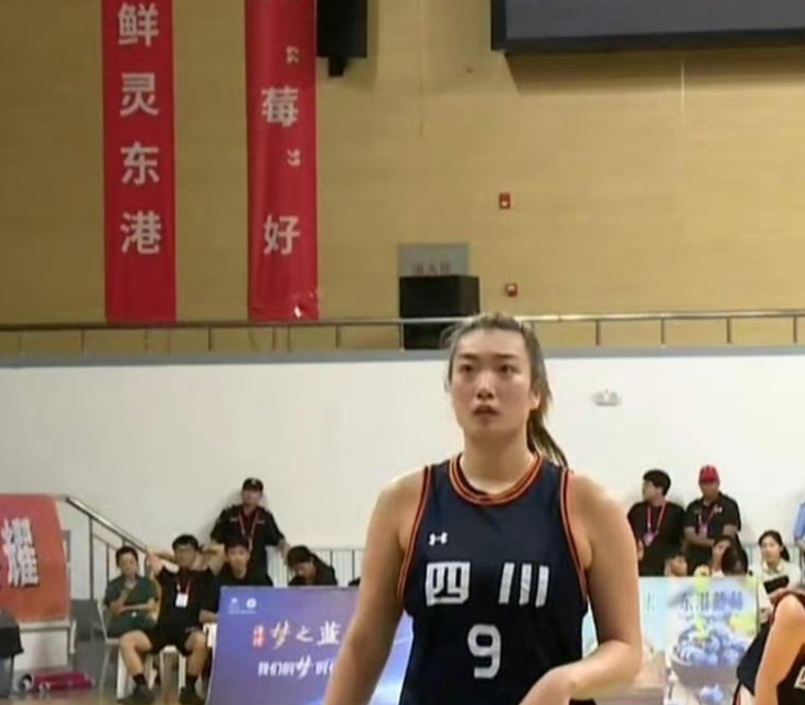 生的球员成, 内的三位国, 的悬殊比分