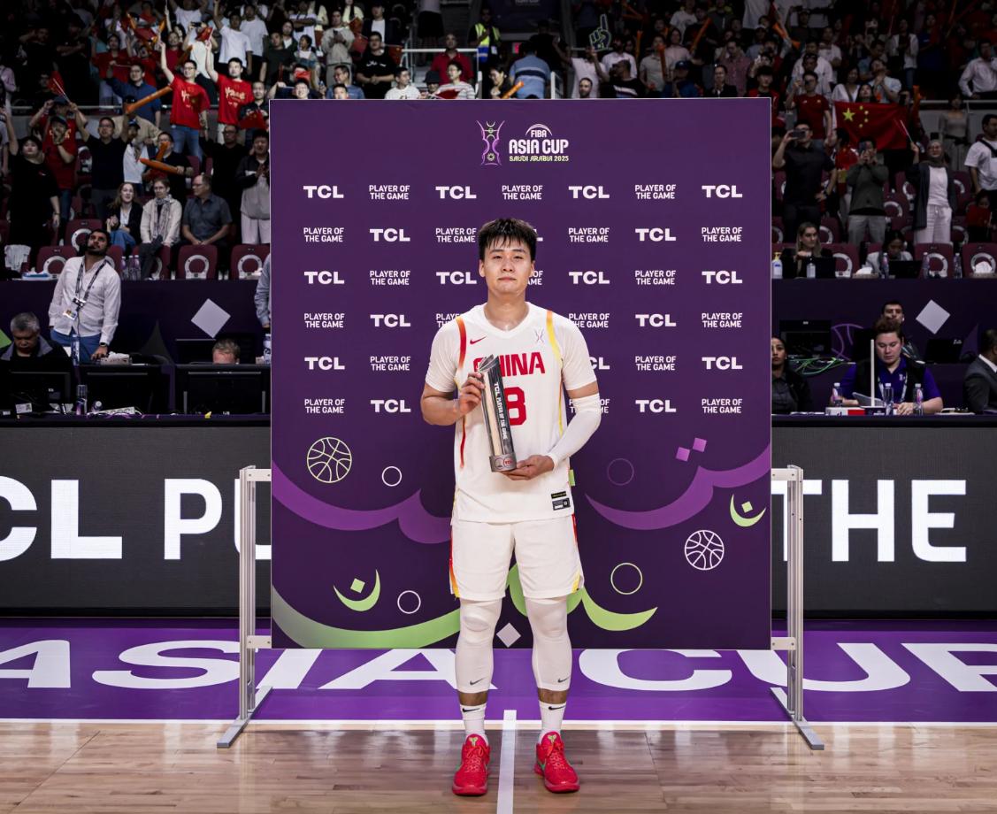 他是当之无, 整个第四节