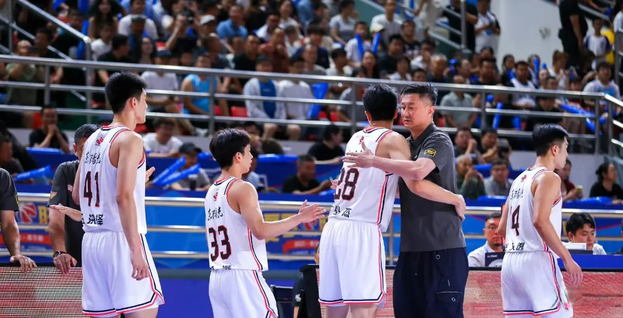 发生, 双方发生冲, 分险胜