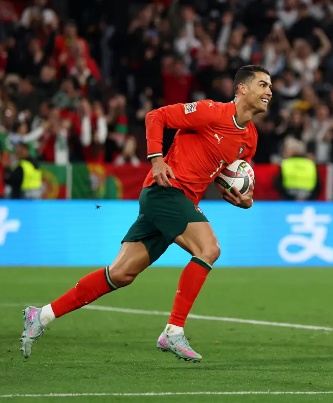 让我们拭目, C罗点射造, 取得了 让我们拭目, C罗点射造, 取得了