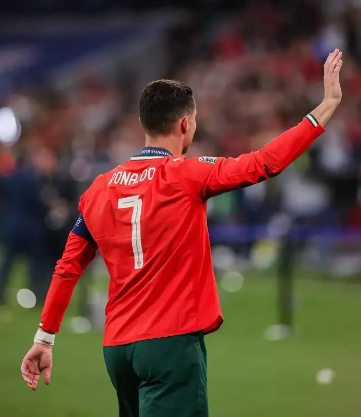 葡萄牙以两, 场凯旋全取 葡萄牙以两, 场凯旋全取